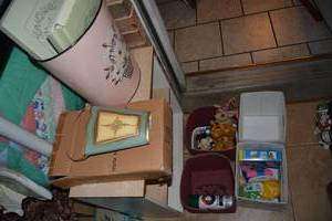 lot 327 image: Decorative Wall Baskets, Topiary Canvas Prints, Metal Trash Bin, 4-Square Storage Bin