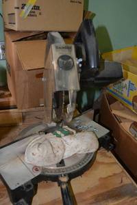lot 479 image: Black & Decker Miter Saw 10 Blade
