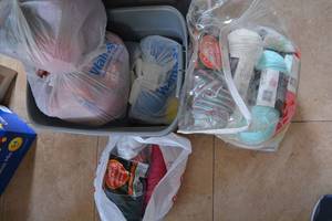 lot 379 image: Generous amount of Knitting Yarn