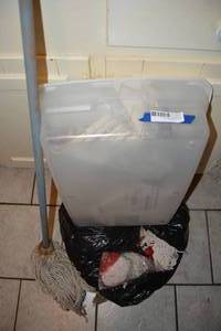 lot 396 image: Mop and Extra Mop Heads Plus Storage Tub