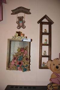 lot 407 image: Home Dcor Wooden Bear Paper Towel Holder, Wall Decorations and Window Sun Catchers