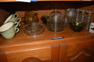 lot 418 image: Heavy Glass Citrus Juicer, Green Glassware and Unique Duncan Miller Hobnail Vase