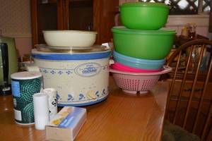 lot 423 image: Rival Crockpot, Tupperware Bowls, Strainer, and Salt and Pepper