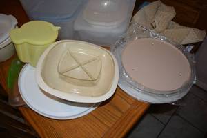 lot 425 image: Plastic Storage Containers and Platters