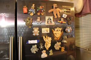 lot 431 image: Koala and Bear Frig Magnets