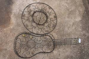 lot 551 image: Wire Decorative Sombrero and Guitar