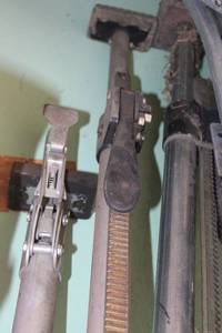 lot 547 image: Load Lock Bars