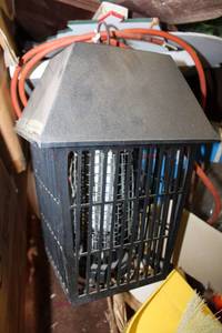lot 546 image: Electric Bug Zapper, Screen and More