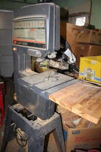 lot 3 image: Sears Craftsman 12 Band Saw - Sander