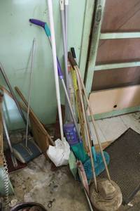 lot 449 image: Brooms, Sweepers, and Floor Cleaners