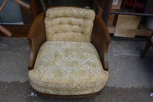 lot 526 image: Yellow and green fabric vintage Cainback chair