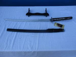 lot 2 image: NEW-40-Long  The Last Samurai Sword With Stand