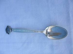 lot 29 image: 1961- New York Worlds Fair, By T.H. Marthinsen Norway, Sterling,  Souvenir Spoon