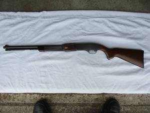 lot 1 image: WINCHESTER MODEL-270, 22- S  L or LR, PUMP ACTION RIFLE, 20-INCH BARREL AND SYNTHETIC STOCK