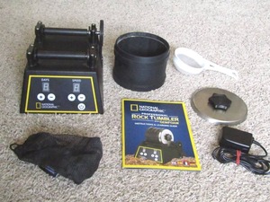 lot 101 image: National Geographic rock tumbler kit