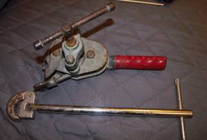 lot 3 image: Vintage Tools