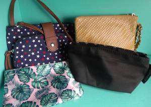 lot 43 image: Mini bags  sizes  and patterns, pictured as shown