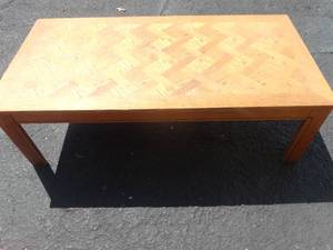 lot 122 image: Coffee Table in style and color as shown