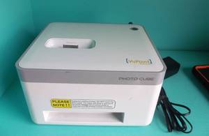 lot 53 image: Photo Cube for Apple devices (powers on)