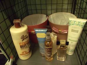 lot 88 image: Womans Care Products Lot, Baskets included