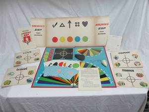 lot 41 image: Kreskins ESP Test Screen Kit - Board Game, No Box