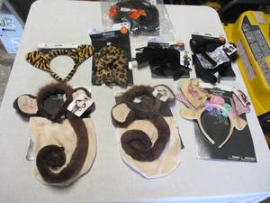 lot 58 image: lot of Halloween Costume Kits, Some Complete And Some Not