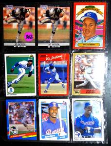 lot 302 image: ASSORTED CARD LOT INCLUDING SUPERSTAR BO JACKSON & RUBIN SIERRA