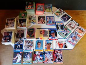lot 308 image: BASEBALL CARD LOT - HUNDREDS DIFFERENT YEARS & CARD COMPANIES