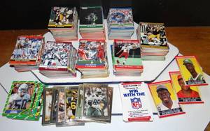 lot 309 image: FOOTBALL CARD LOT - HUNDREDS DIFFERENT YEARS & CARD COMPANIES