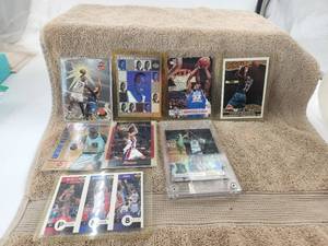 lot 69 image: Selection of basketball cards