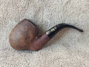 lot 62 image: Vintage Estate smoking pipe -