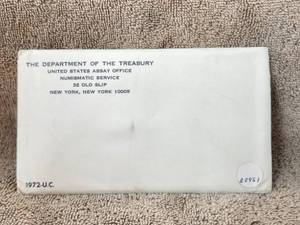 lot 36 image: 1972 Uncirculated Mint Set -Bureau of the Mint