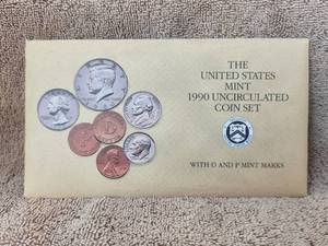 lot 41 image: 1990 United States Mint Uncirculated Coin Set - D and P