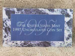 lot 84 image: 1997 United States mint uncirculated coin Set