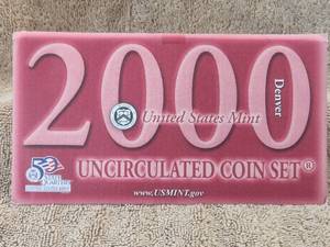 lot 132 image: 2000 United States Uncirculated Coin Set with state quarters