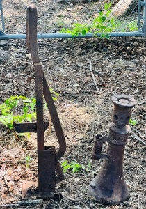 lot 33 image: Two AntiqueVintage Jacks