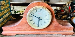 lot 52 image: intage 20x10 Sunbeam Mantle Clock # 882-495
