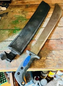 lot 77 image: Vintage 23 Machete W Sheath