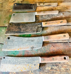 lot 83 image: Vintage 11 Regent Cutlery, Sharpleighs 1843-1934, 12 Ontario Knife Co. , &amp Two Other Cleavers