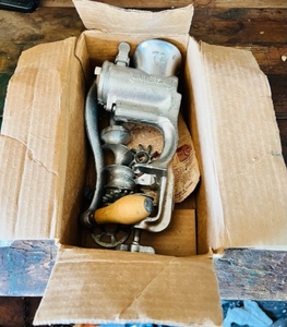 lot 103 image: Vintage No. 72 Universal Tabletop Meat Grinder Food Chopper W Box and Manual $$
