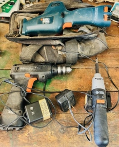 lot 120 image: Cordless Black &amp Decker Drill, Scre Driver, &amp Jig Saw W Black &amp Decker Bag