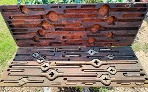 lot 158 image: 43x 13x 3 1894 Antique Wooden Case W Champion Blower &amp Forge Tap and Die Set - The Easy ( There When The Ranch Began)