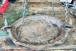 lot 160 image: Vintage Cast Iron 18x12 Hummingbird Themed Hanging Bird BathFeeder
