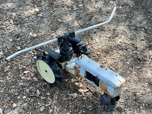 lot 175 image: Vintage Craftsman Traveling Tractor Lawn Sprinkler