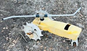 lot 182 image: Vintage Yellow &amp White Cast Iron Nelson Traveling Lawn Sprinkler Tractor
