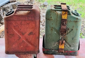 lot 204 image: Two USMC 5L Fuel Tanks - One With Vehicle Mount