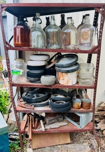 lot 207 image: Contents of Shelves