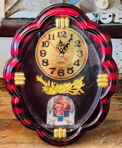 lot 280 image: Vintage Sesame Streets Ernie Hanging Wall Clock