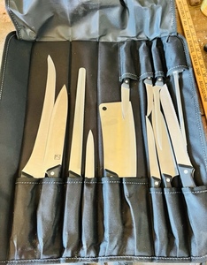 lot 299 image: KA Kitchen Knife Set WCarry Case