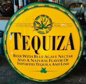 lot 301 image: Tequiza Working Light Up Advertising Sign